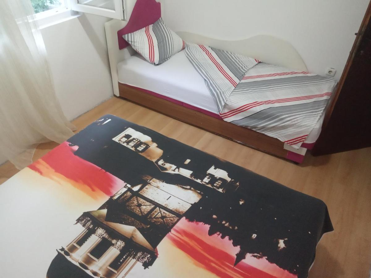 Appartement Apartman Lara *